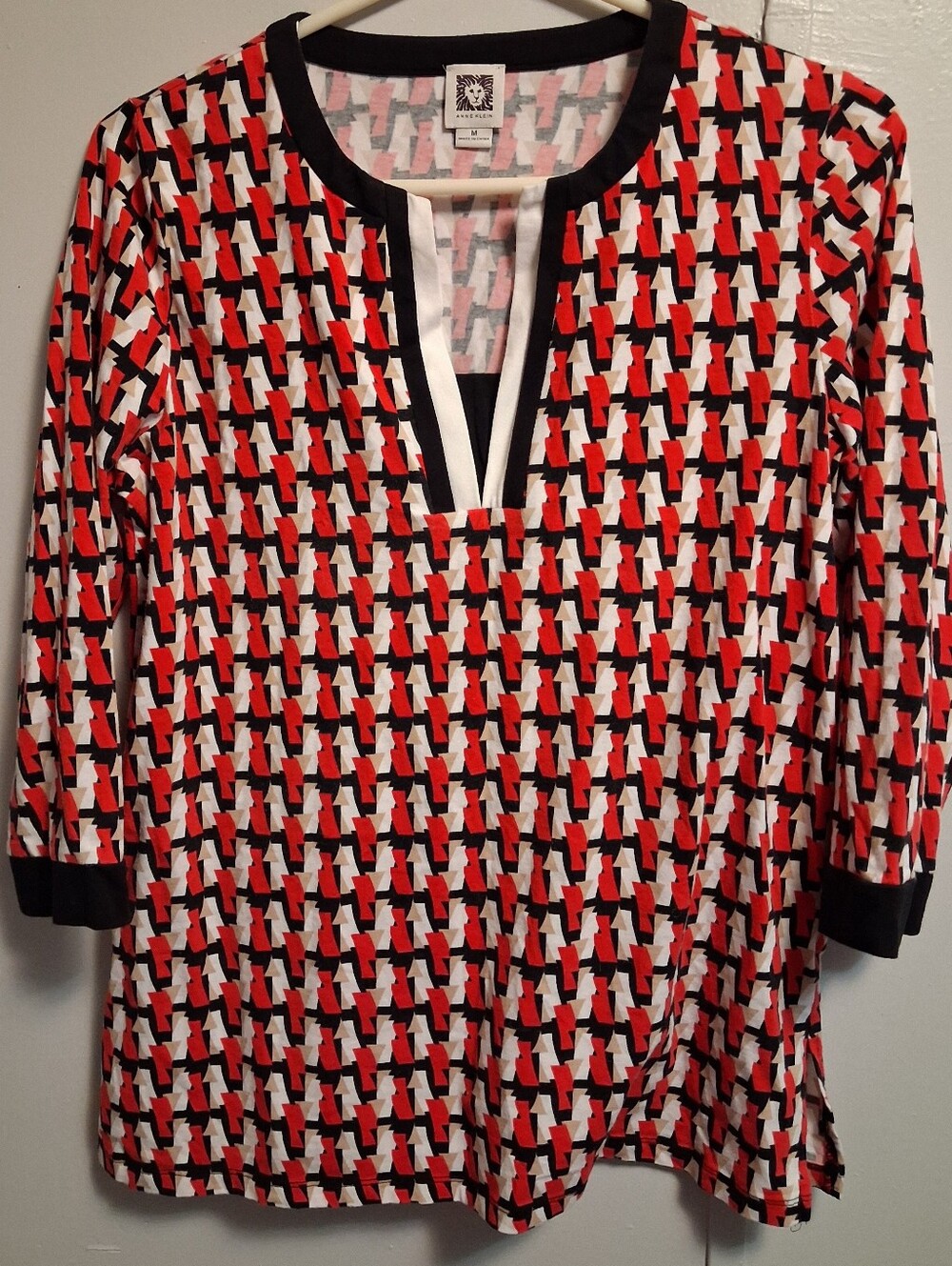 Anne Klein Red Black and White Geo-Print Split V Tunic